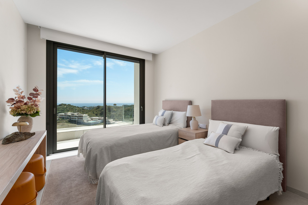 3 Bed Apartment for sale in Benahavís Costa Del Sol, Málaga, Spain