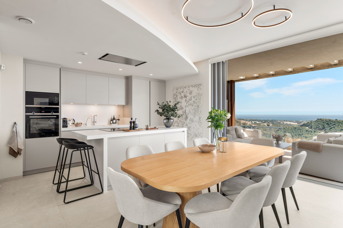 3 Bed Apartment for sale in Benahavís Costa Del Sol, Málaga, Spain