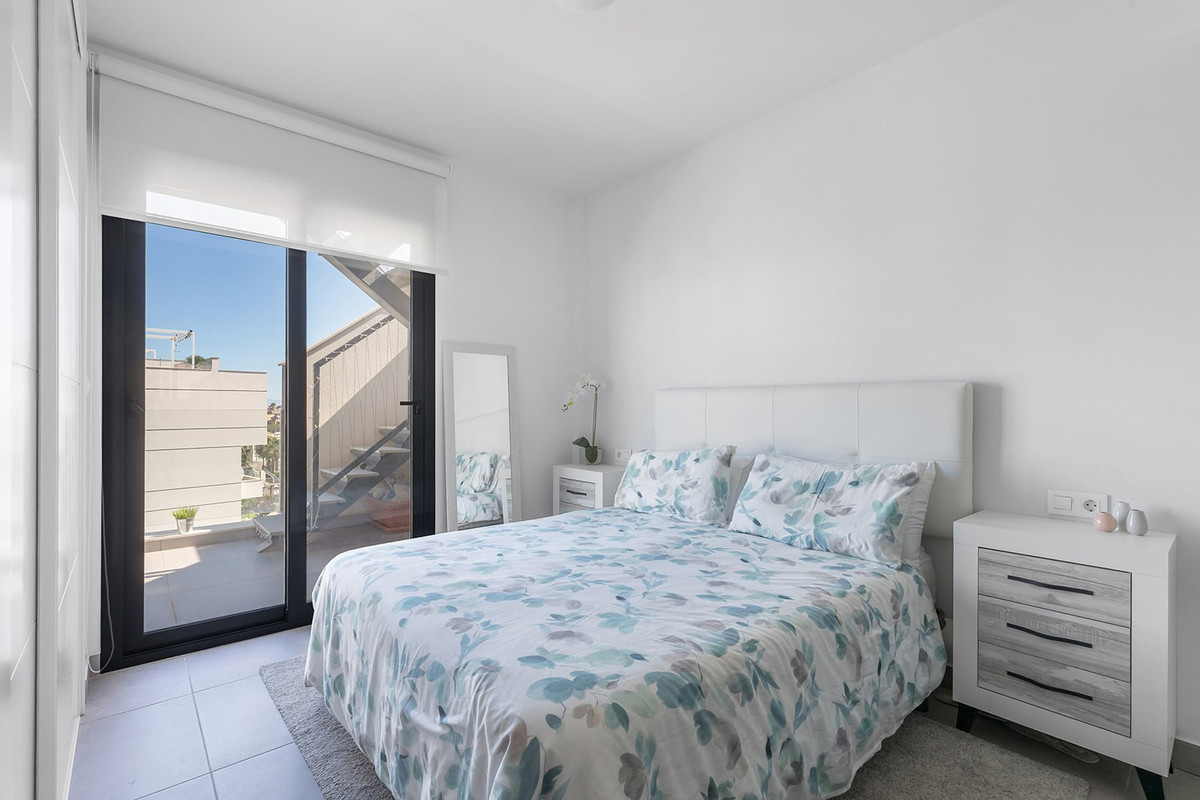 Se vende Ático de 2 dormitorios en Costa Blanca, Alicante, España