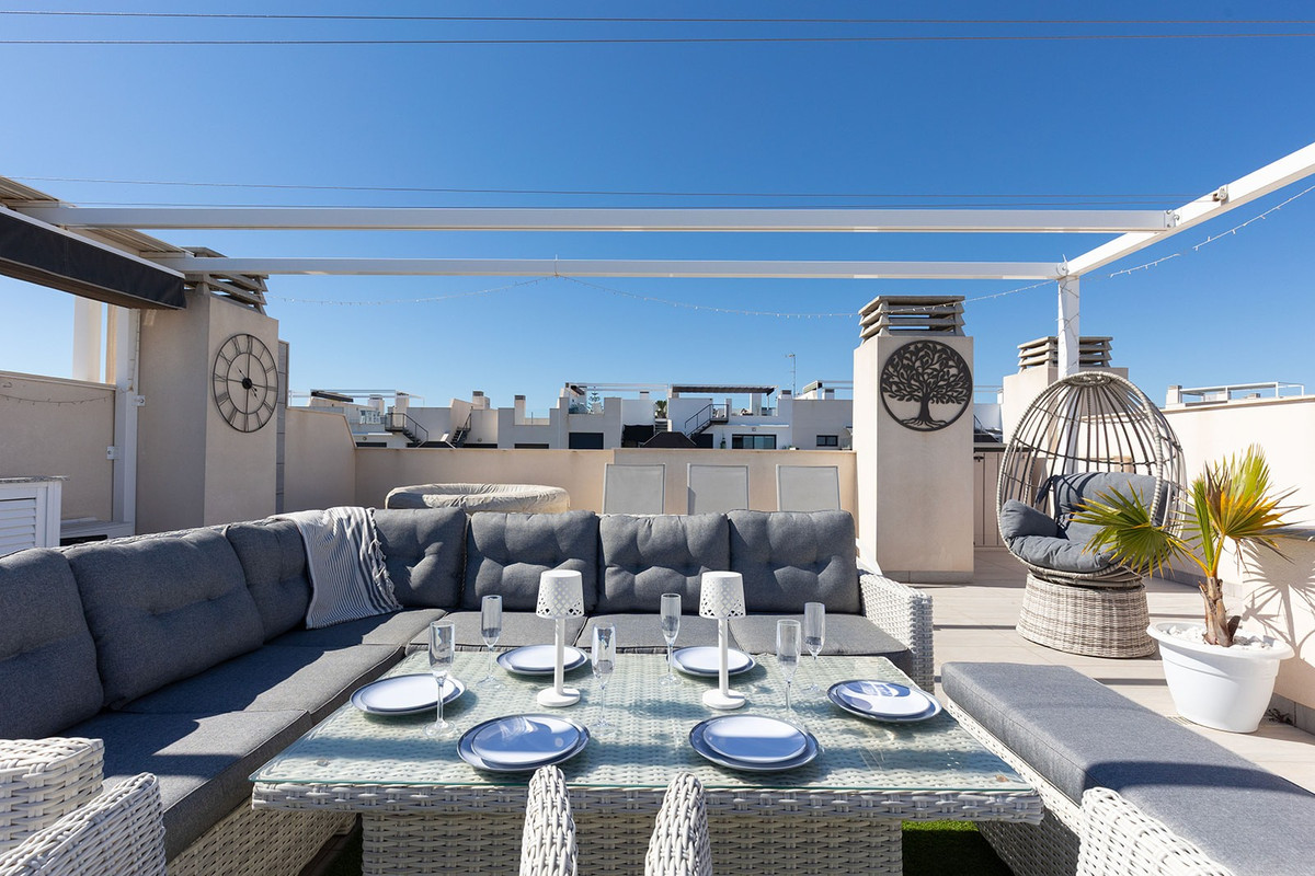 Se vende Ático de 2 dormitorios en Costa Blanca, Alicante, España