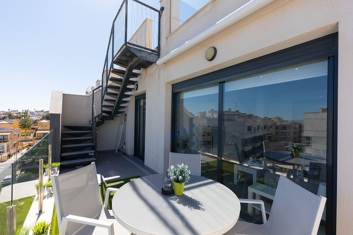 Se vende Ático de 2 dormitorios en Costa Blanca, Alicante, España