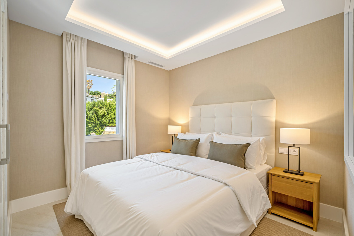 4 Bed Townhouse for sale in La Quinta Costa Del Sol, Málaga, Spain