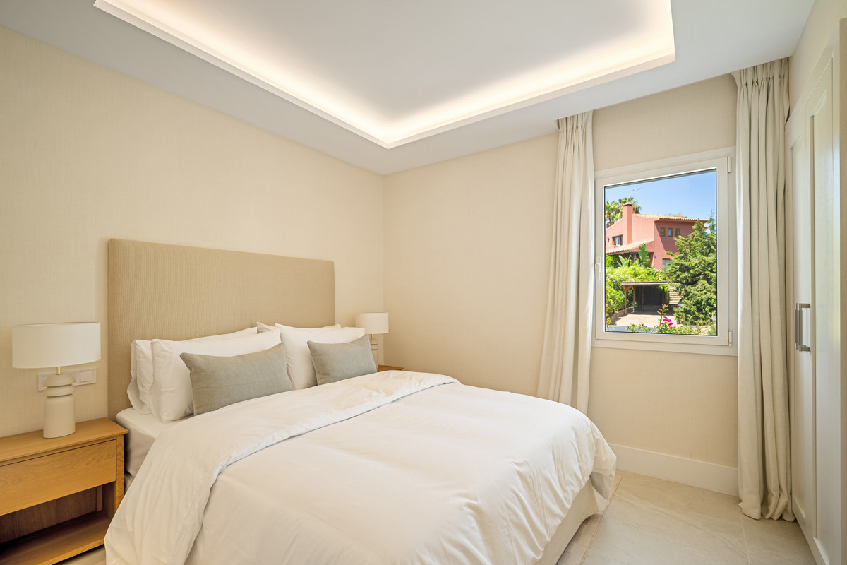 4 Bed Townhouse for sale in La Quinta Costa Del Sol, Málaga, Spain