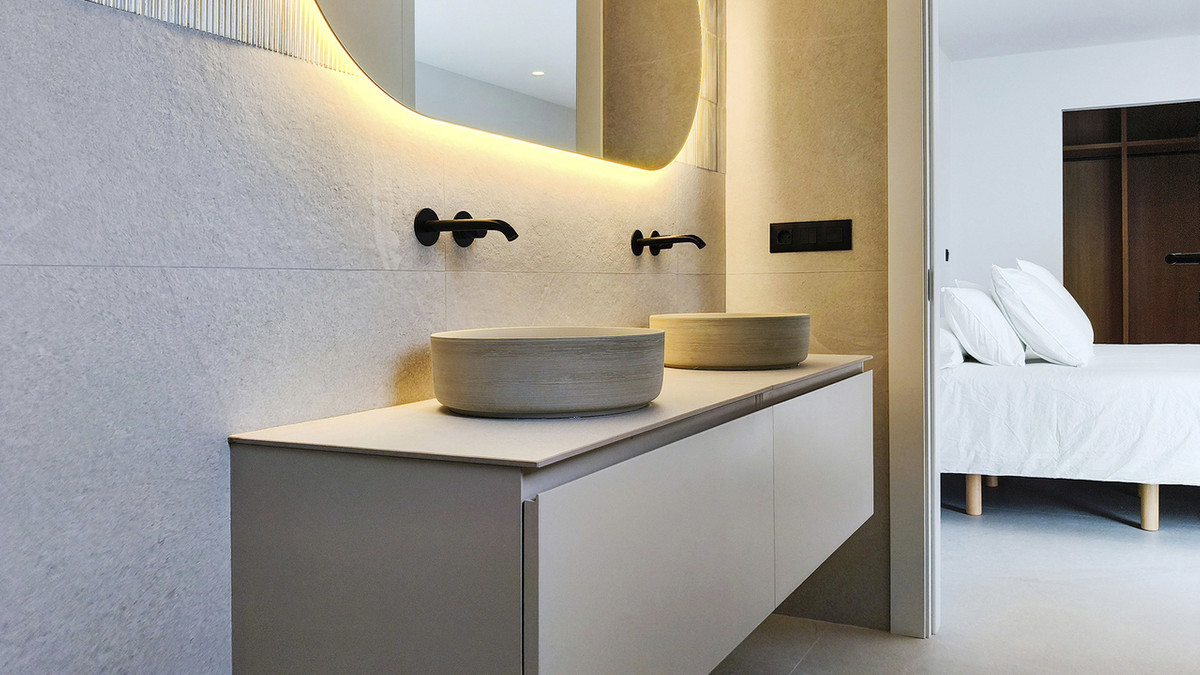 4 Bed Townhouse for sale in Dona Pepa Costa Blanca, Alicante, Spain