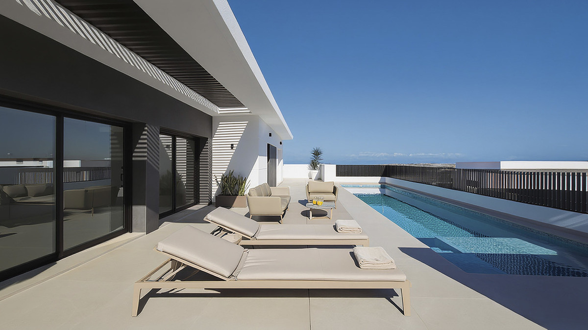4 Bed Townhouse for sale in Dona Pepa Costa Blanca, Alicante, Spain