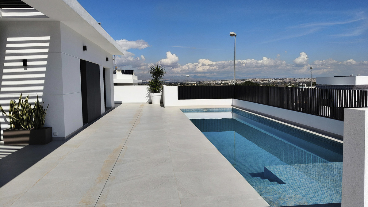 4 Bed Townhouse for sale in Dona Pepa Costa Blanca, Alicante, Spain