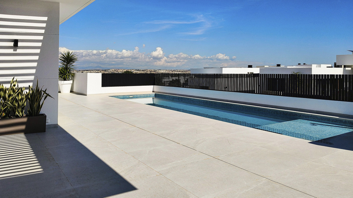 4 Bed Townhouse for sale in Dona Pepa Costa Blanca, Alicante, Spain
