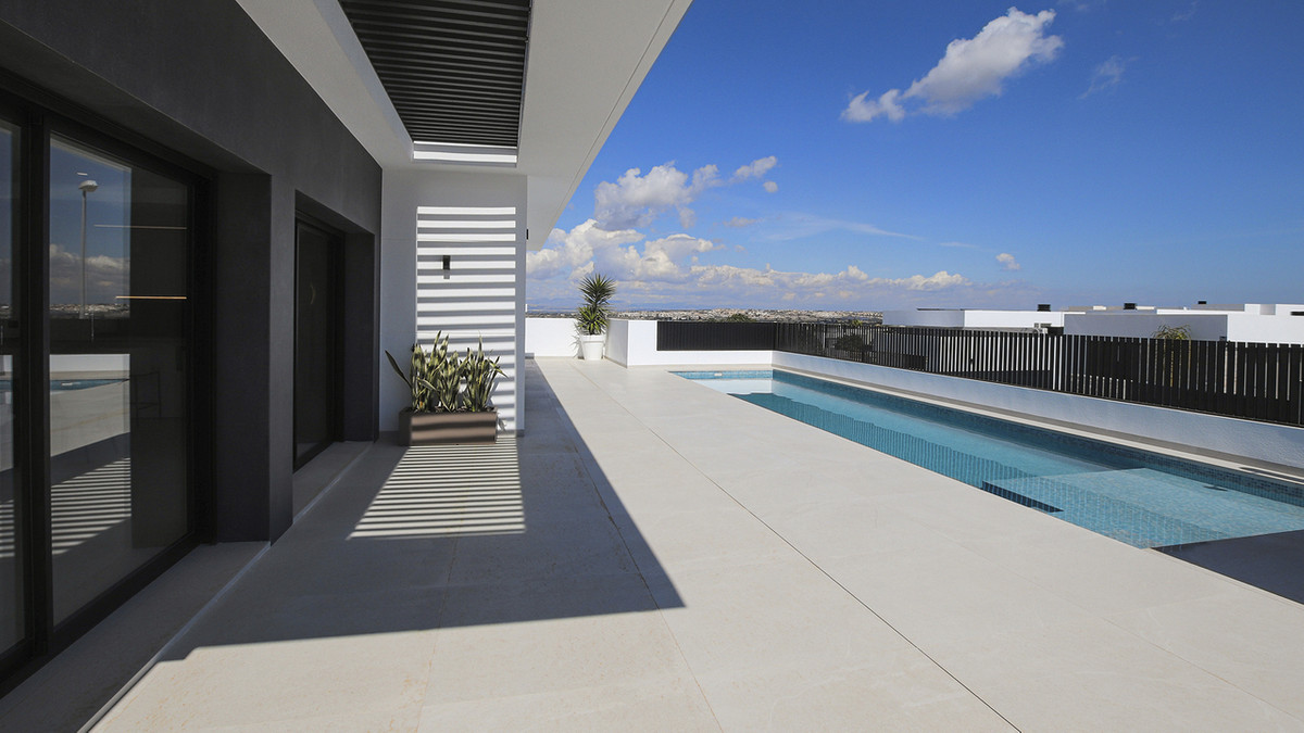 4 Bed Townhouse for sale in Dona Pepa Costa Blanca, Alicante, Spain