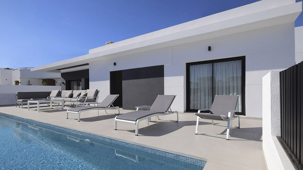 4 Bed Townhouse for sale in Dona Pepa Costa Blanca, Alicante, Spain