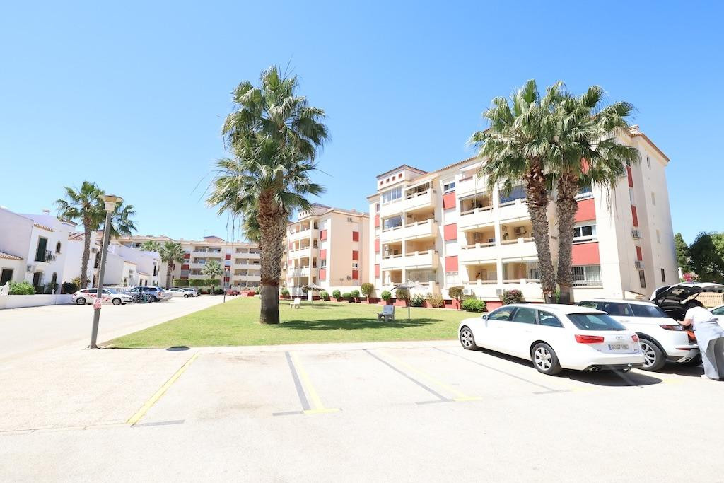 Se vende Apartamento Planta Baja de 2 dormitorios en Costa Blanca, Alicante, España