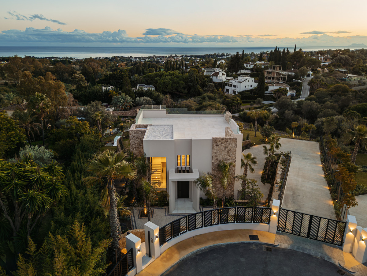 Se vende Villa - Chalet de 5 dormitorios en Costa Del Sol, Málaga, España