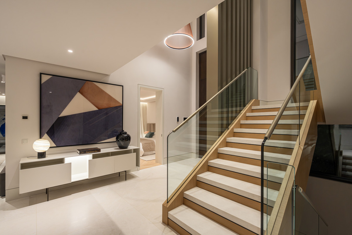 Se vende Villa - Chalet de 5 dormitorios en Costa Del Sol, Málaga, España