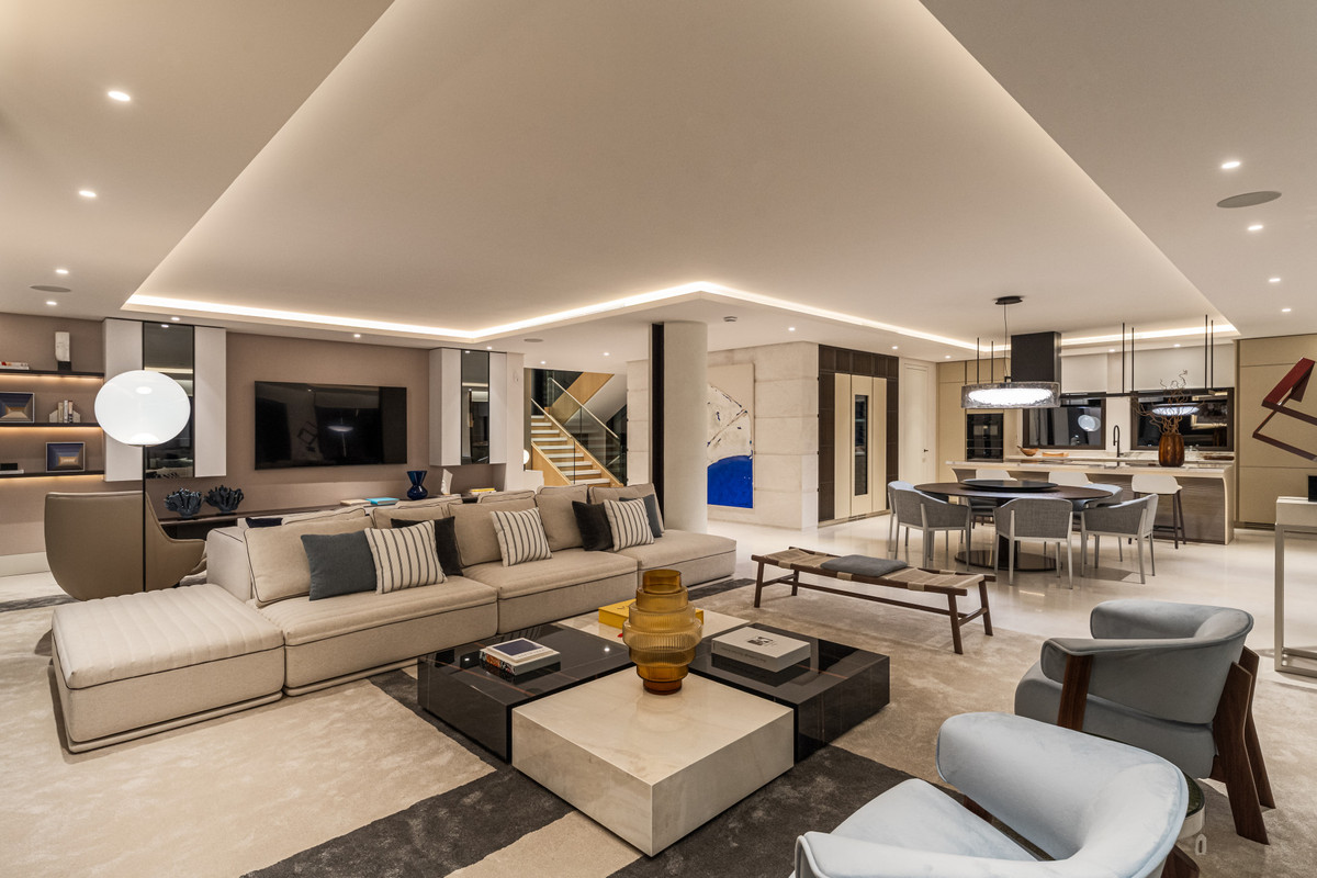 Se vende Villa - Chalet de 5 dormitorios en Costa Del Sol, Málaga, España