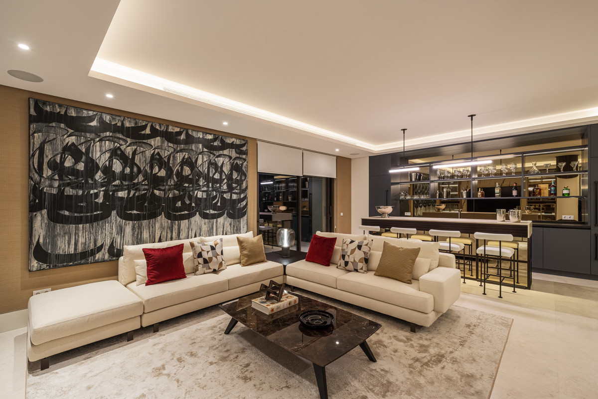 Se vende Villa - Chalet de 5 dormitorios en Costa Del Sol, Málaga, España