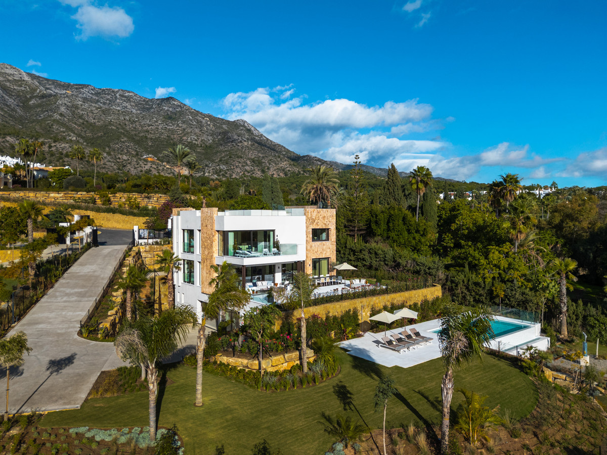 Se vende Villa - Chalet de 5 dormitorios en Costa Del Sol, Málaga, España
