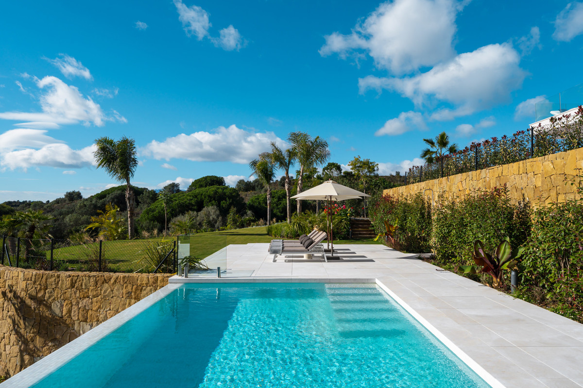 Se vende Villa - Chalet de 5 dormitorios en Costa Del Sol, Málaga, España