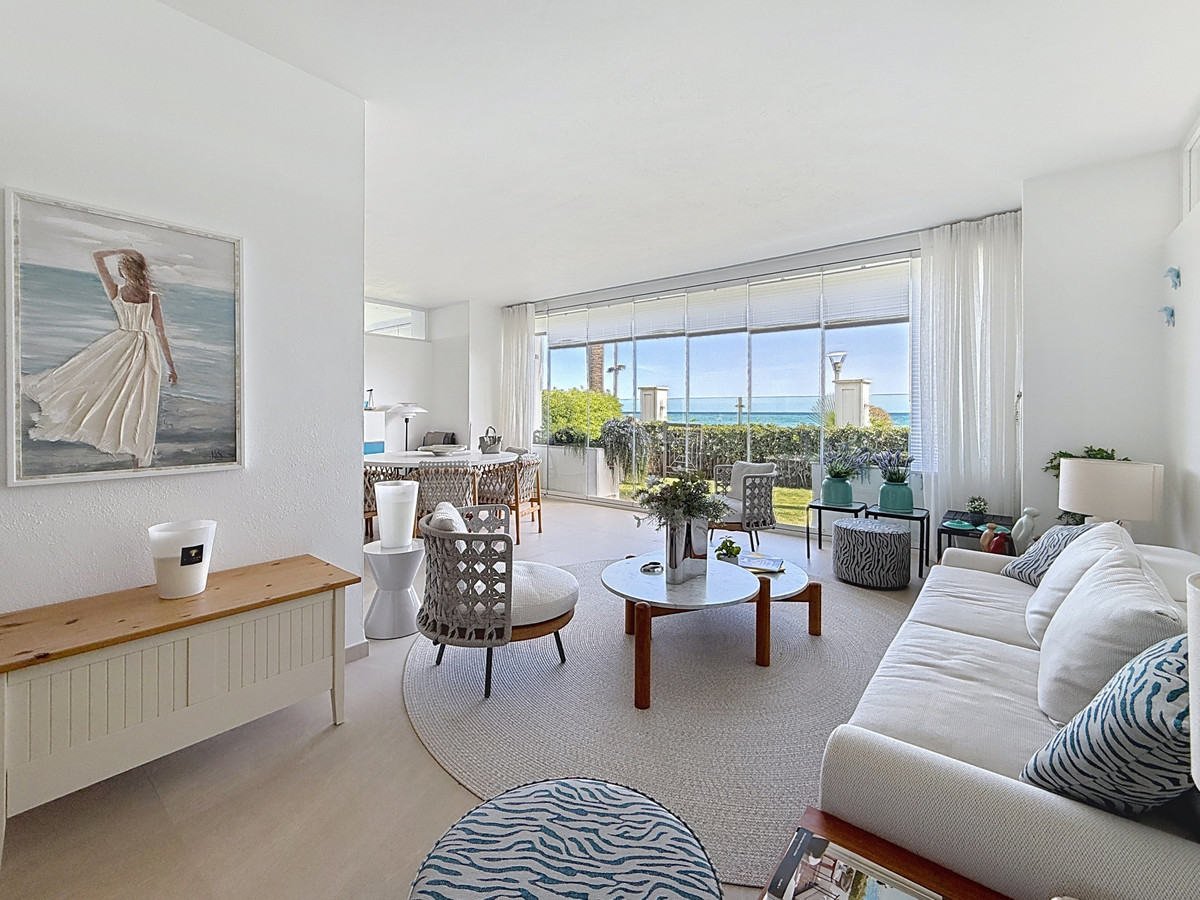 2 Bed Apartment for sale in Estepona Costa Del Sol, Málaga, Spain