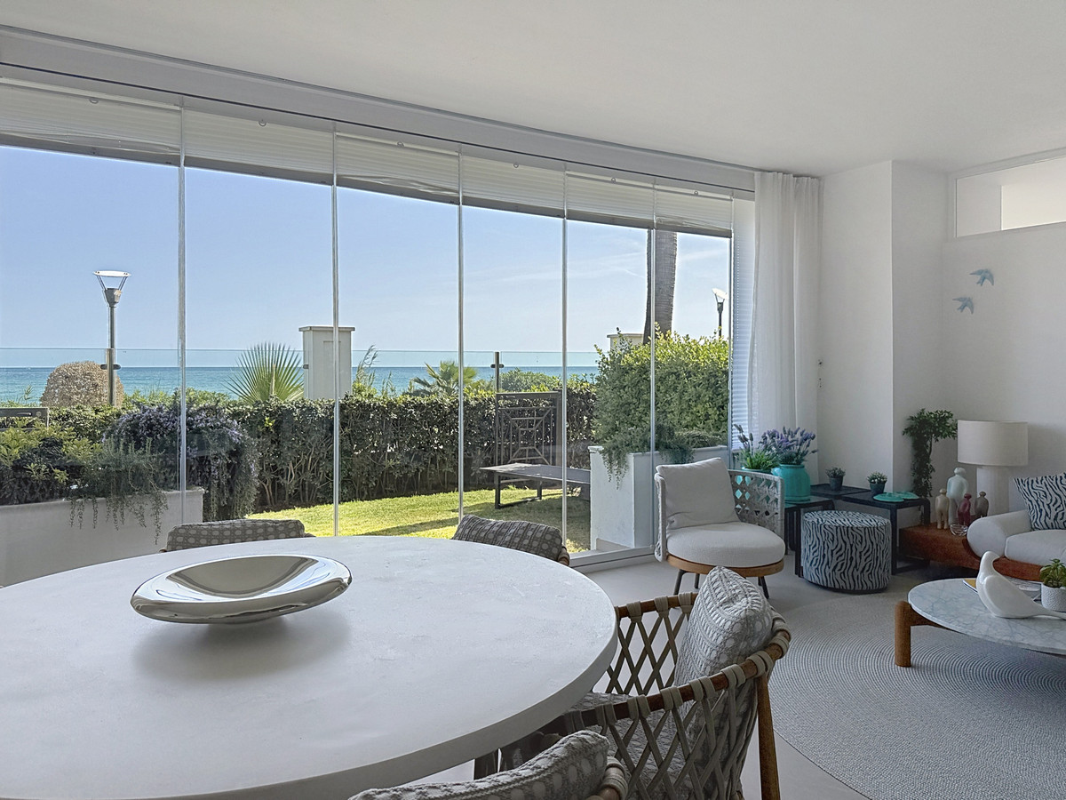 2 Bed Apartment for sale in Estepona Costa Del Sol, Málaga, Spain
