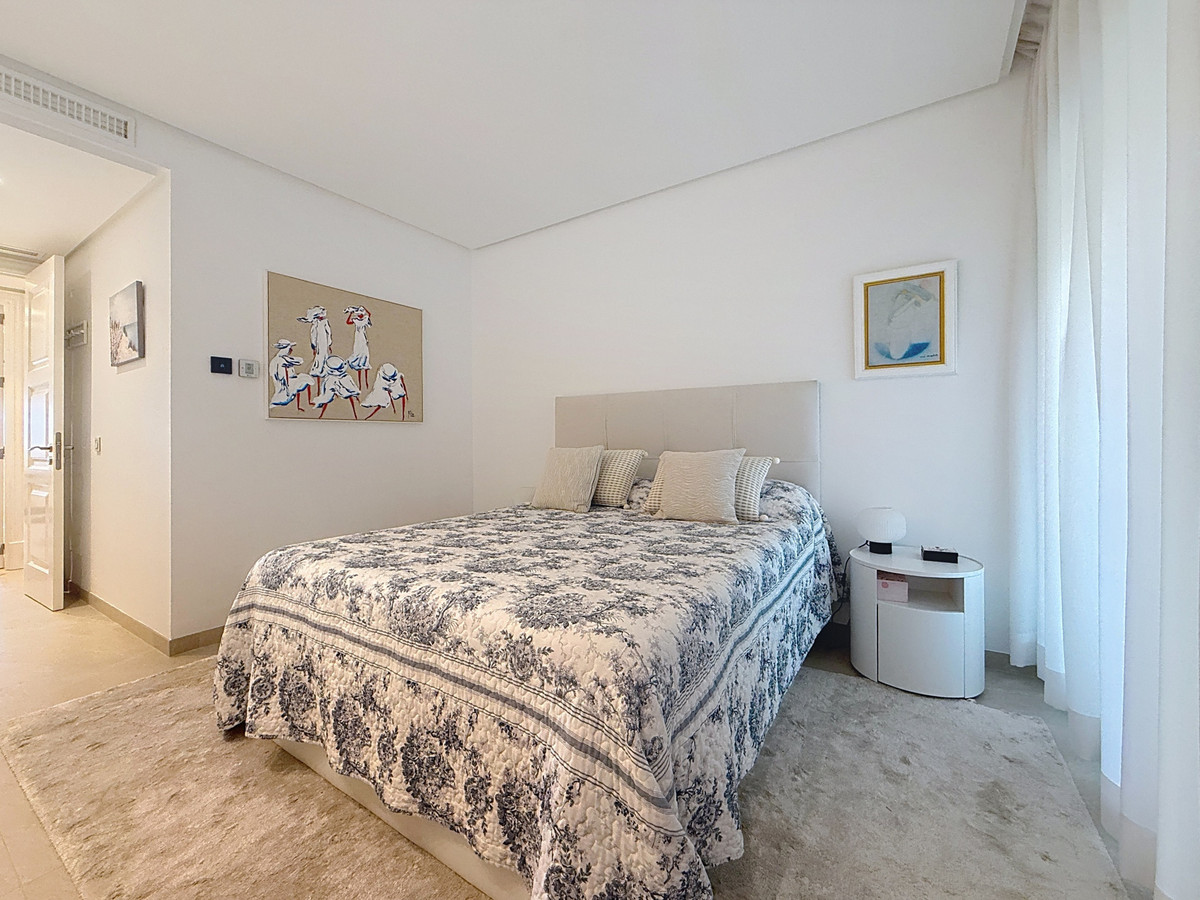 2 Bed Apartment for sale in Estepona Costa Del Sol, Málaga, Spain