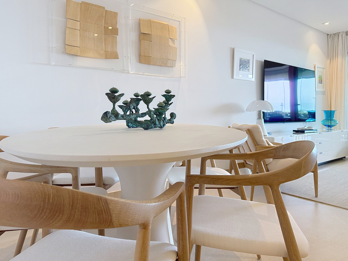 2 Bed Apartment for sale in Estepona Costa Del Sol, Málaga, Spain