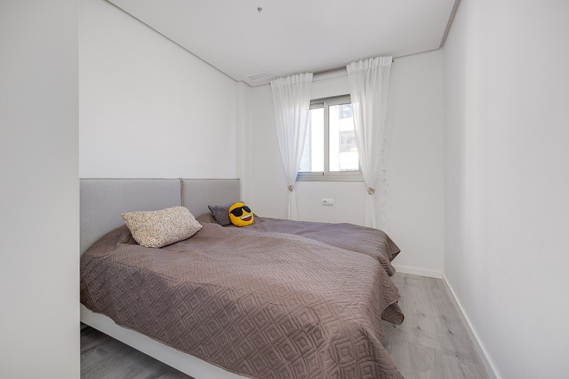 Se vende Apartamento Planta Media de 3 dormitorios en Costa Blanca, Alicante, España