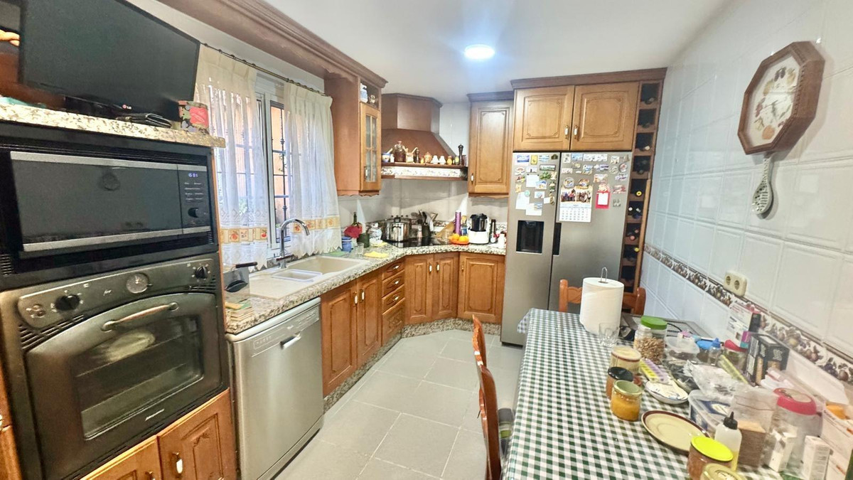 3 Bed Townhouse for sale in Montemar Costa Del Sol, Málaga, Spain