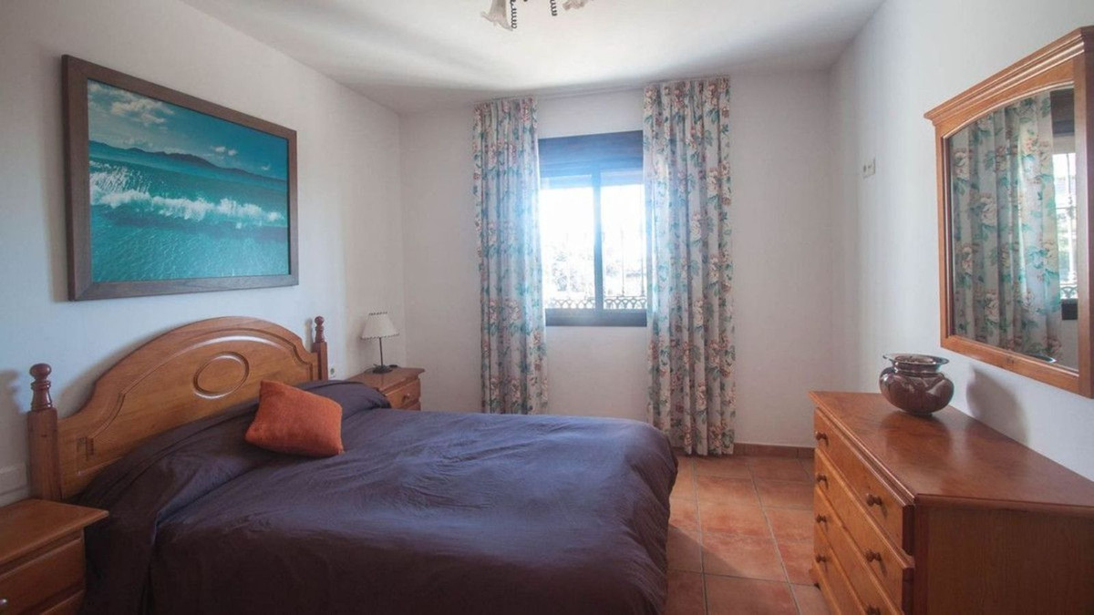 6 Bed Townhouse for sale in Estepona Costa Del Sol, Málaga, Spain