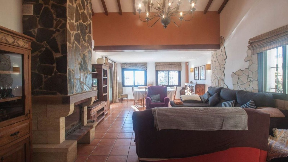 6 Bed Townhouse for sale in Estepona Costa Del Sol, Málaga, Spain