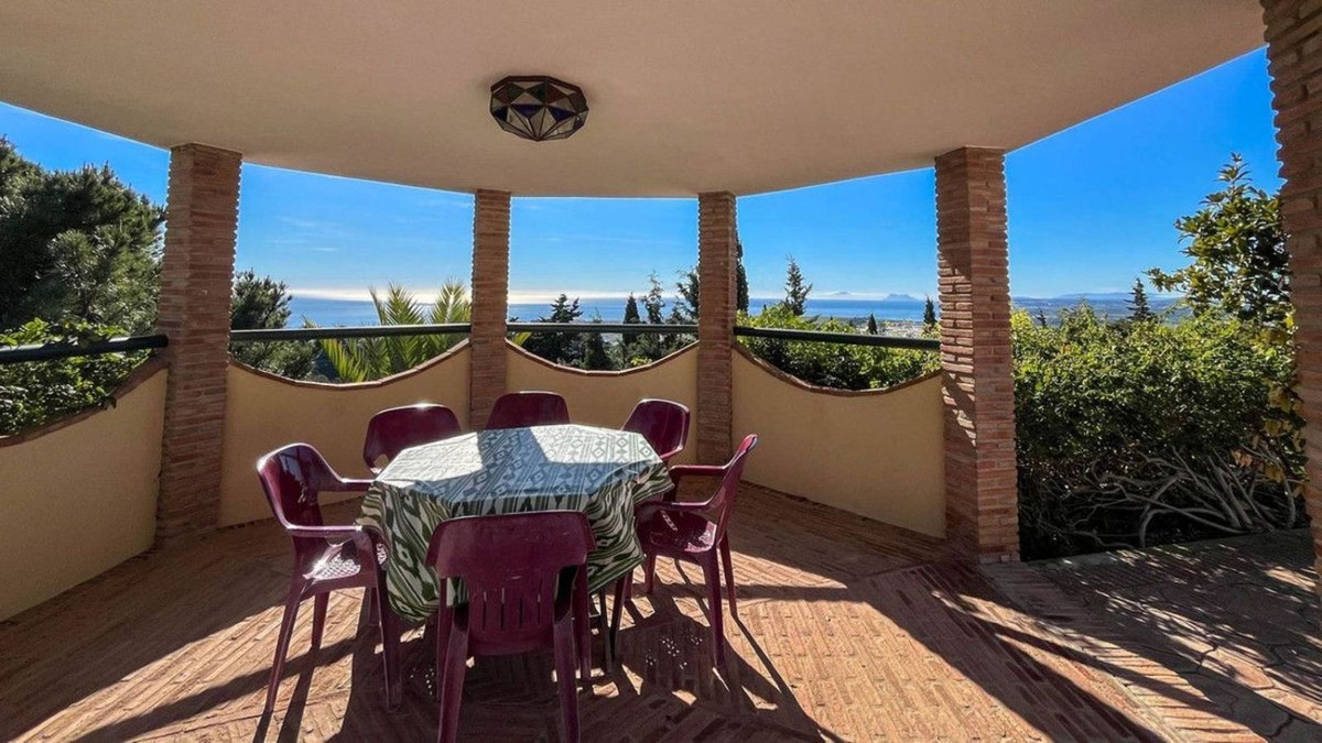 6 Bed Townhouse for sale in Estepona Costa Del Sol, Málaga, Spain