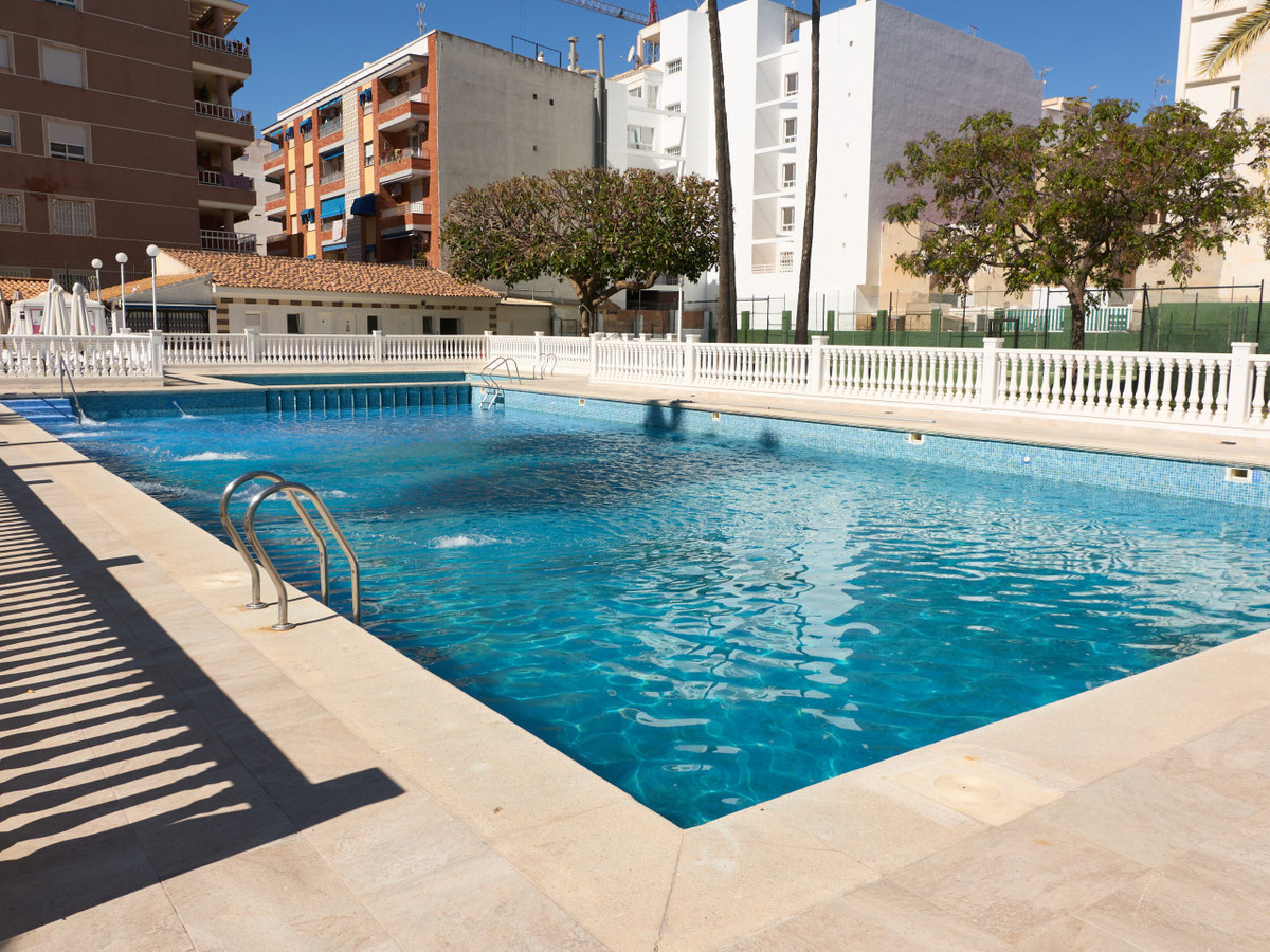 Se vende Apartamento Planta Baja de 1 dormitorios en Costa Blanca, Alicante, España