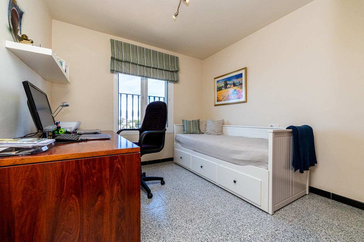 3 Bed Apartment for sale in Riviera Del Sol Costa Del Sol, Málaga, Spain