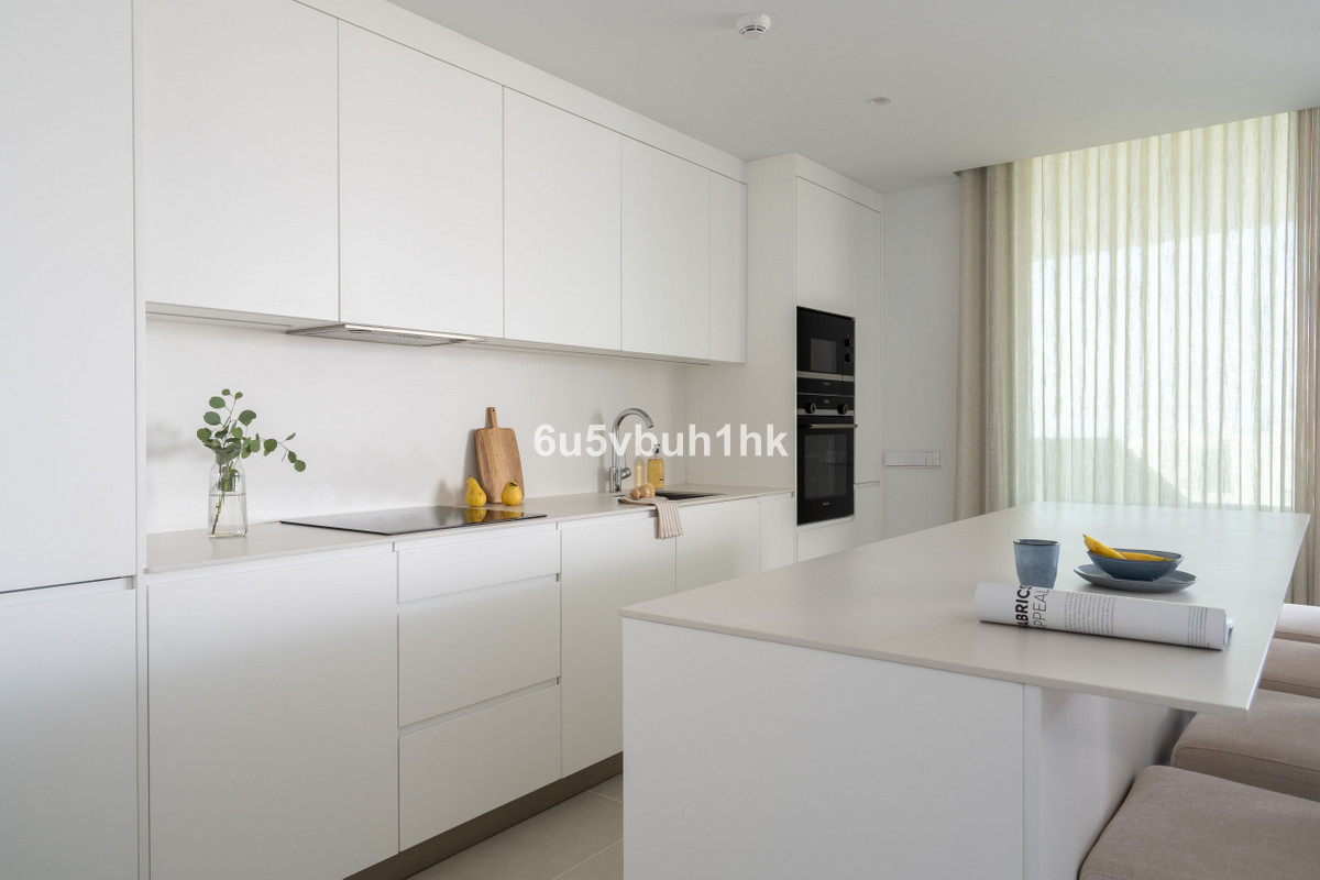 3 Bed Apartment for sale in Fuengirola Costa Del Sol, Málaga, Spain