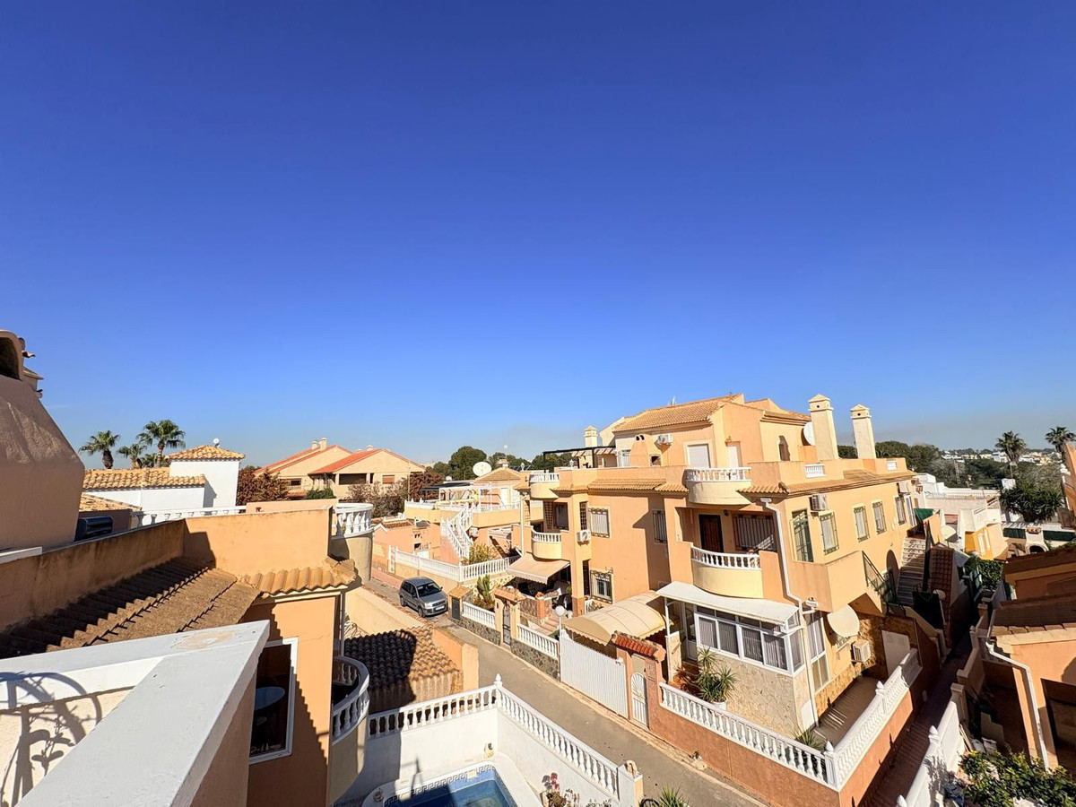3 Bed Apartment for sale in Dehesa De Campoamor Costa Blanca, Alicante, Spain
