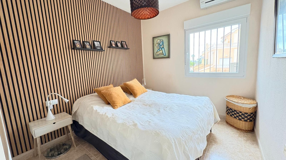 3 Bed Apartment for sale in Dehesa De Campoamor Costa Blanca, Alicante, Spain