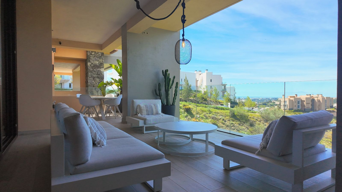 2 Bed Apartment for sale in Benahavís Costa Del Sol, Málaga, Spain
