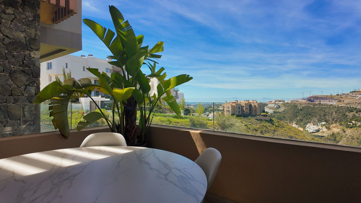 2 Bed Apartment for sale in Benahavís Costa Del Sol, Málaga, Spain