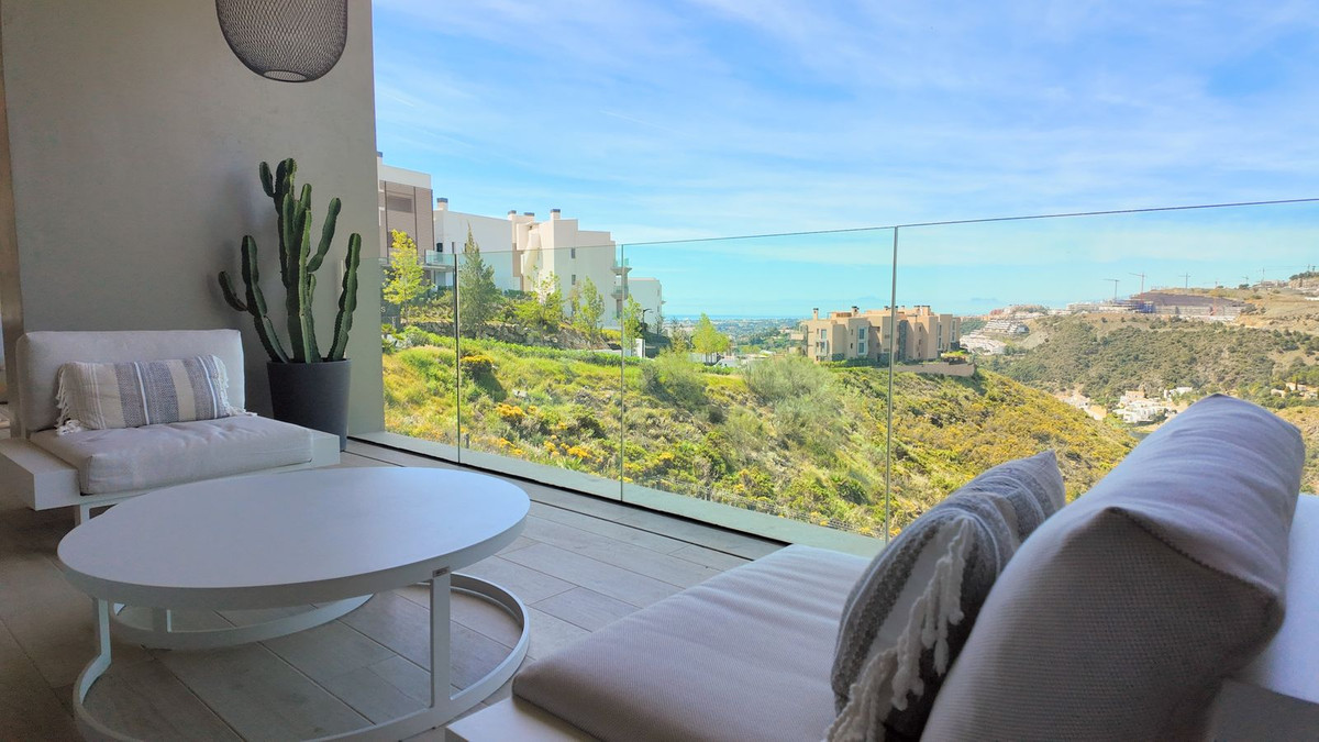 2 Bed Apartment for sale in Benahavís Costa Del Sol, Málaga, Spain