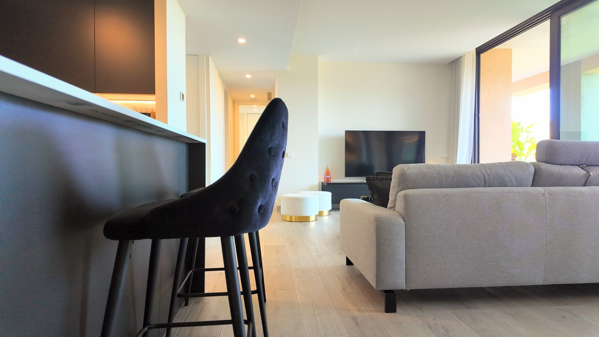 2 Bed Apartment for sale in Benahavís Costa Del Sol, Málaga, Spain