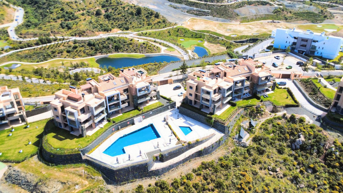 2 Bed Apartment for sale in Benahavís Costa Del Sol, Málaga, Spain