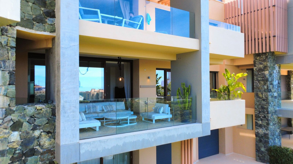 2 Bed Apartment for sale in Benahavís Costa Del Sol, Málaga, Spain