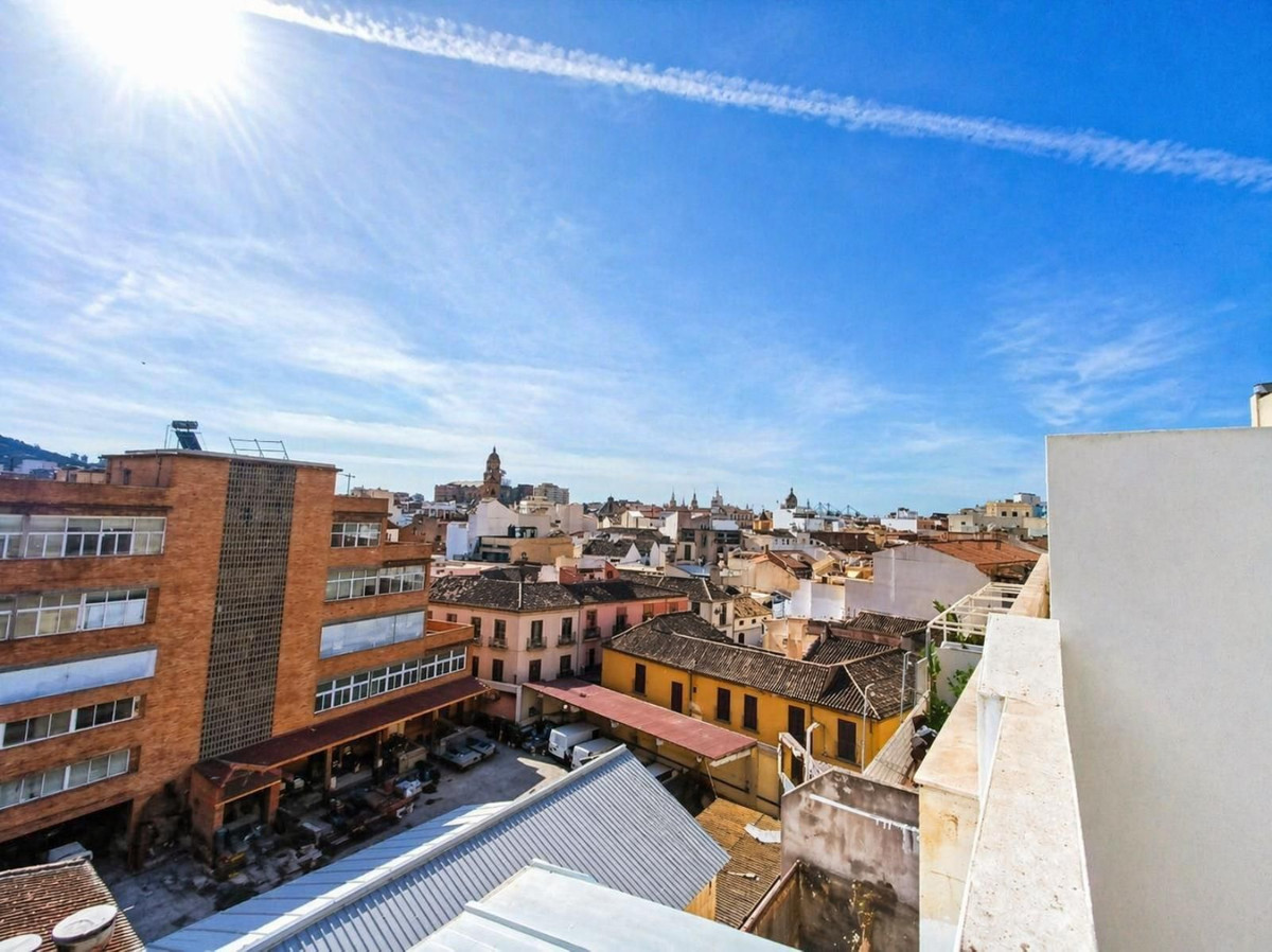 Se vende Apartamento Planta Media de 3 dormitorios en Costa Del Sol, Málaga, España