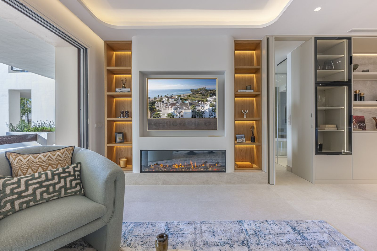 3 Bed Apartment for sale in New Golden Mile Costa Del Sol, Málaga, Spain
