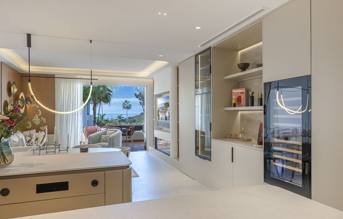 3 Bed Apartment for sale in New Golden Mile Costa Del Sol, Málaga, Spain