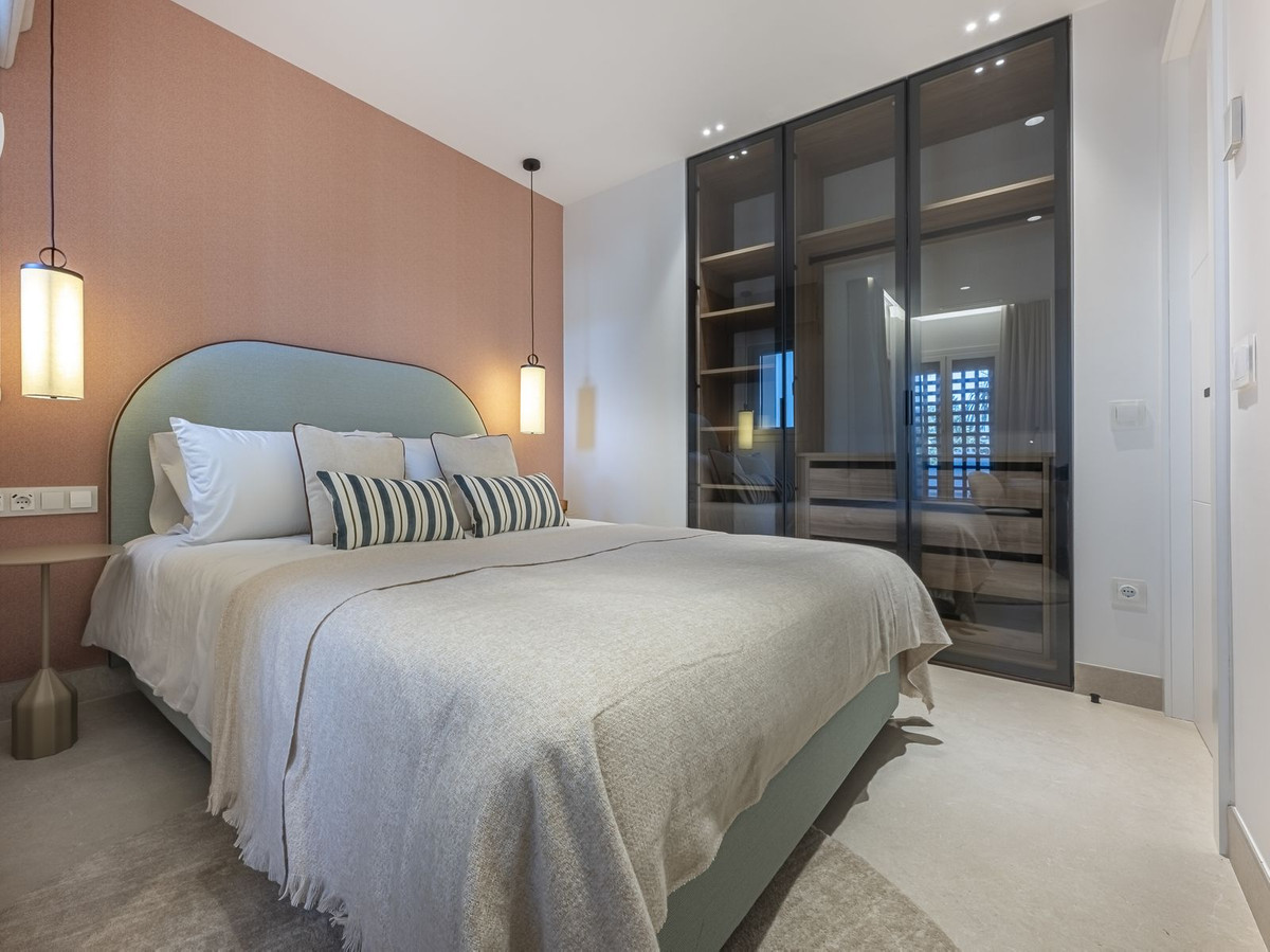 3 Bed Apartment for sale in New Golden Mile Costa Del Sol, Málaga, Spain