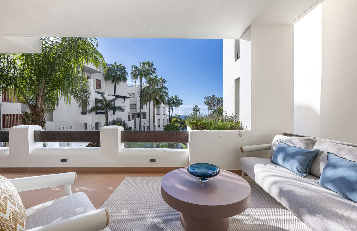 3 Bed Apartment for sale in New Golden Mile Costa Del Sol, Málaga, Spain