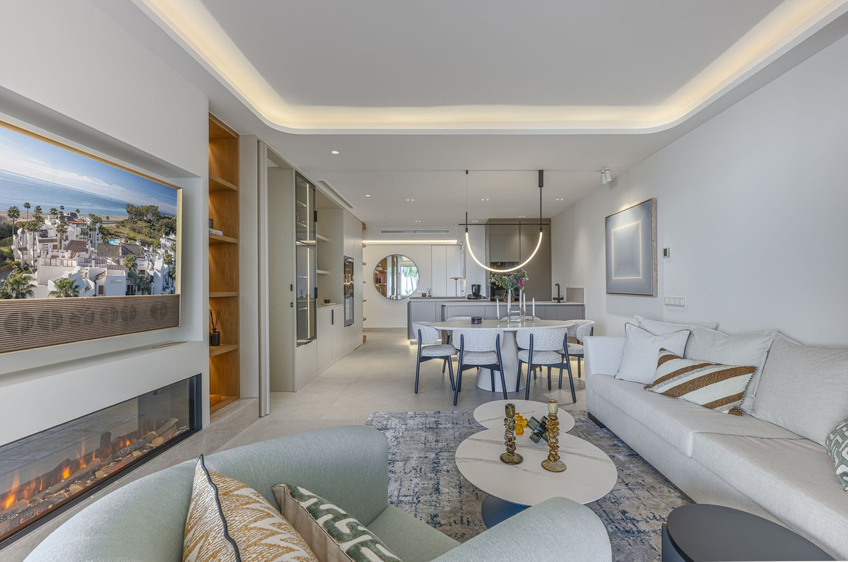 3 Bed Apartment for sale in New Golden Mile Costa Del Sol, Málaga, Spain