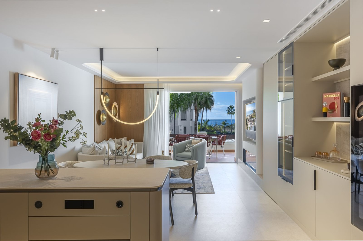 3 Bed Apartment for sale in New Golden Mile Costa Del Sol, Málaga, Spain