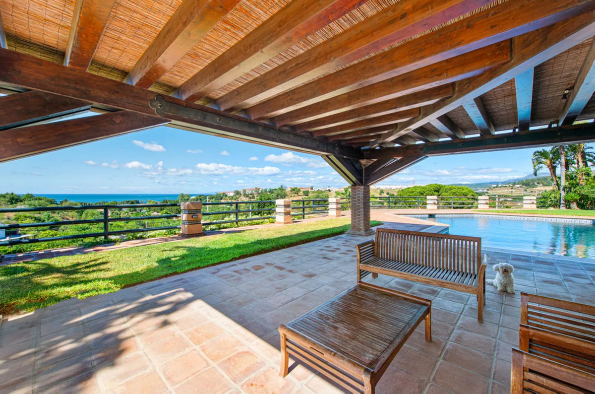 Se vende Villa - Chalet de 6 dormitorios en Costa Del Sol, Málaga, España