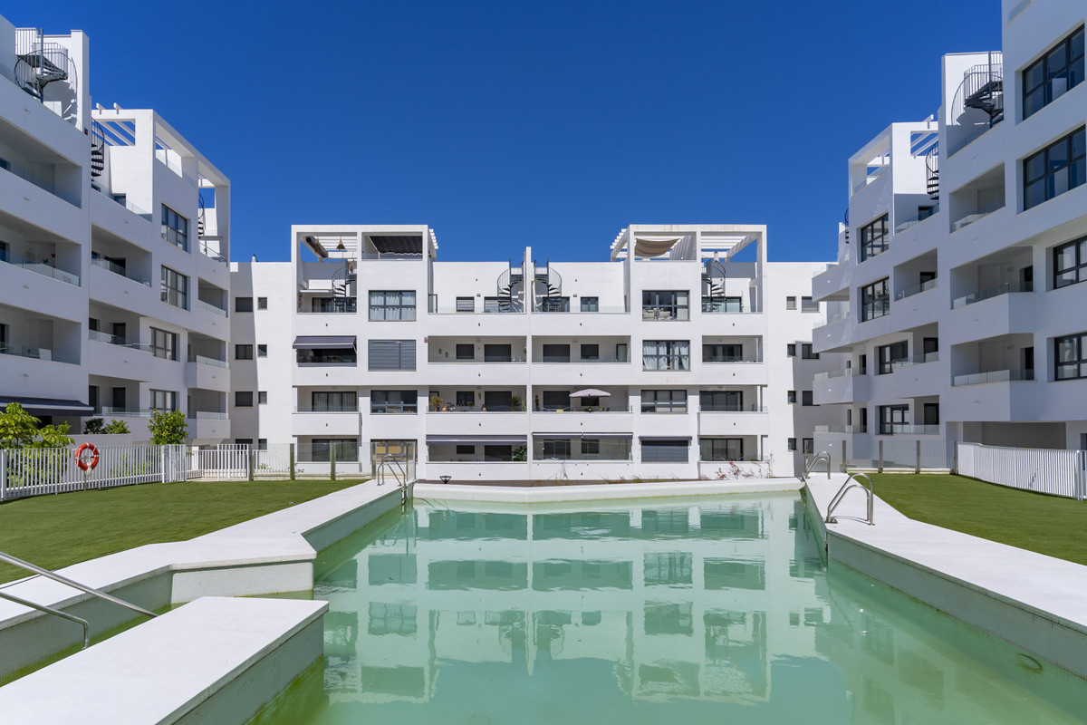 3 Bed Apartment for sale in Estepona Costa Del Sol, Málaga, Spain