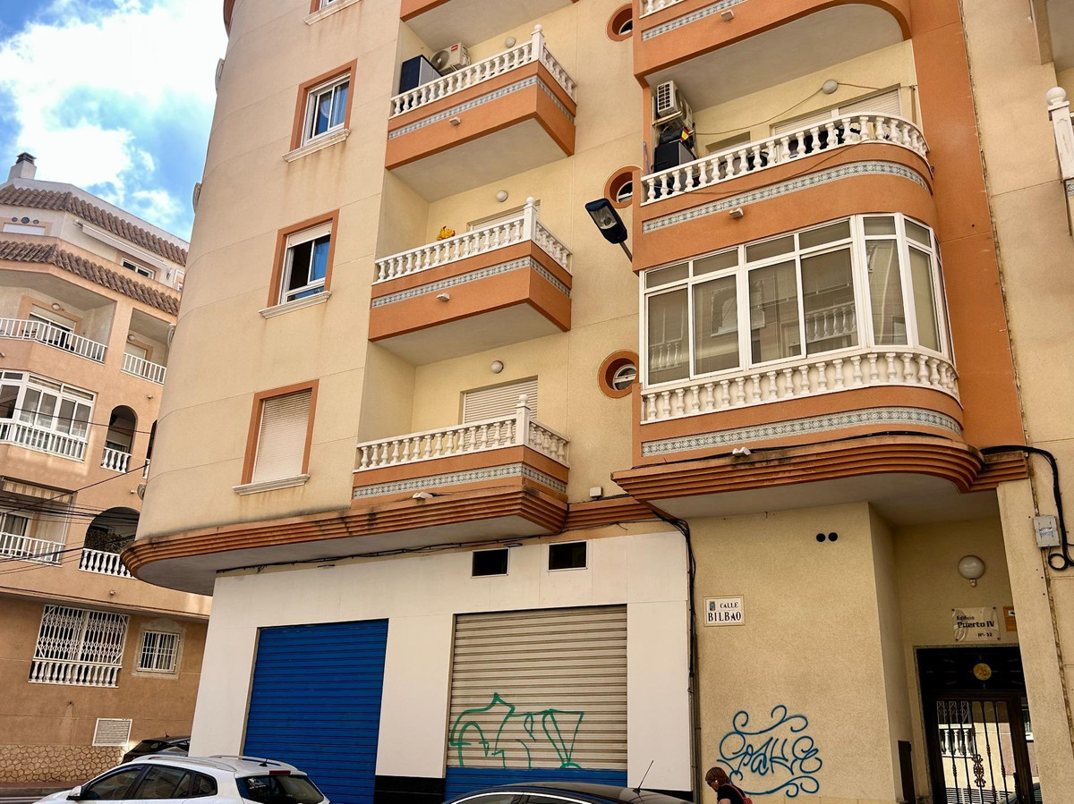 Se vende Apartamento Planta Media de 1 dormitorios en Costa Blanca, Alicante, España